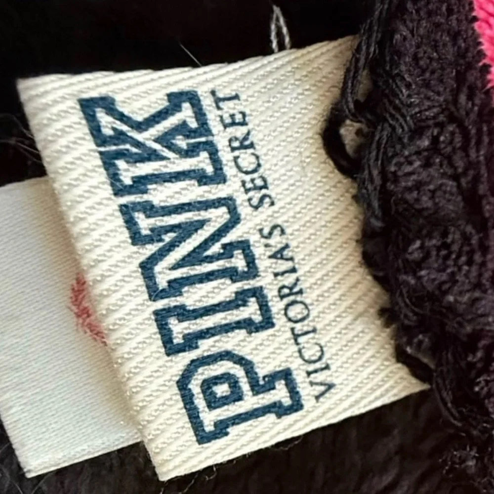 Victoria's Secret PINK Black & Hot Pink Puppy Stadium Blanket